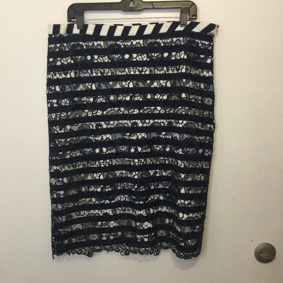 DownEast‎ skirt - Picture 1 of 4